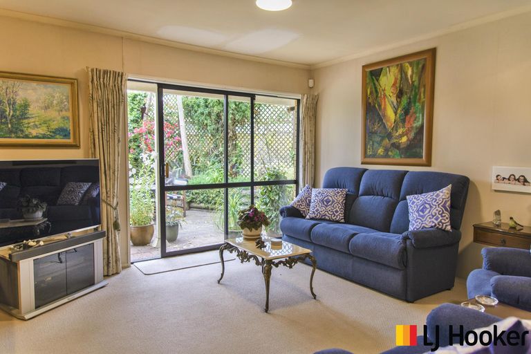 Photo of property in 10 Larkspur Court, The Gardens, Auckland, 2105