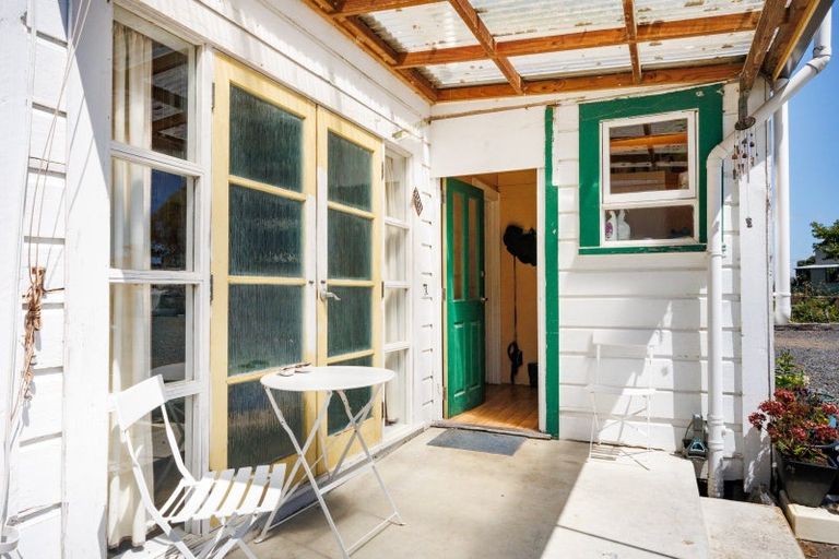 Photo of property in 922 Tennent Drive, Linton, Palmerston North, 4472