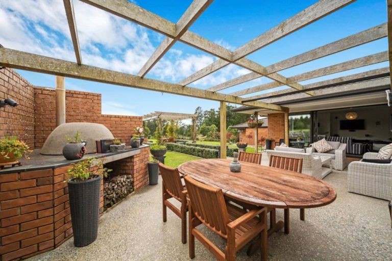 Photo of property in 1347 Carrington Road, Hurworth, New Plymouth, 4371