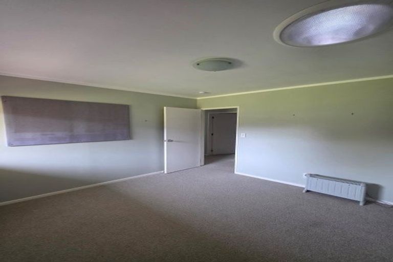 Photo of property in 10 Lynwood Place, Owhata, Rotorua, 3010