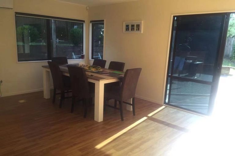 Photo of property in 7 Clarion Place, Glendene, Auckland, 0602