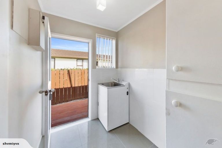 Photo of property in 3/66 Palmers Road, Clendon Park, Auckland, 2103