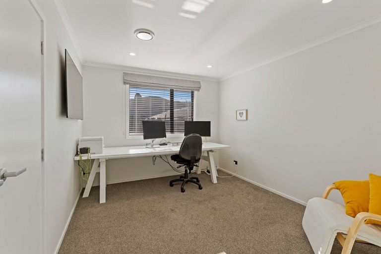 Photo of property in 6 George Fyfe Way, Wakefield, 7025