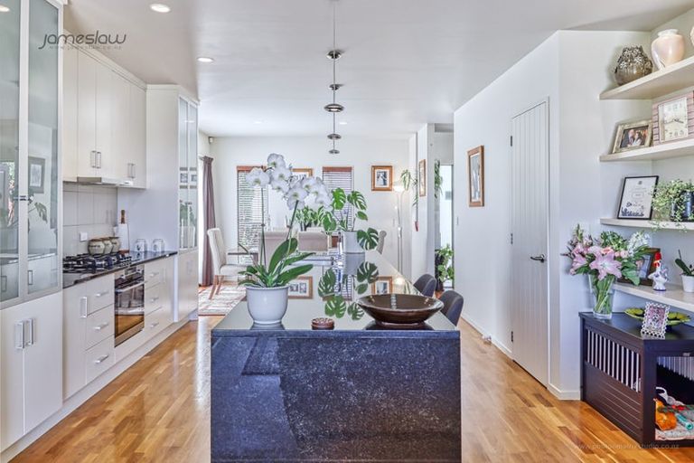 Photo of property in 260 Alec Craig Way, Gulf Harbour, Whangaparaoa, 0930