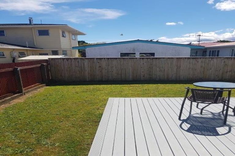 Photo of property in 1 Trolove Place, Stoke, Nelson, 7011