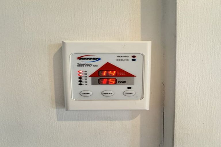 Photo of property in 1/142 Racecourse Road, Sockburn, Christchurch, 8042