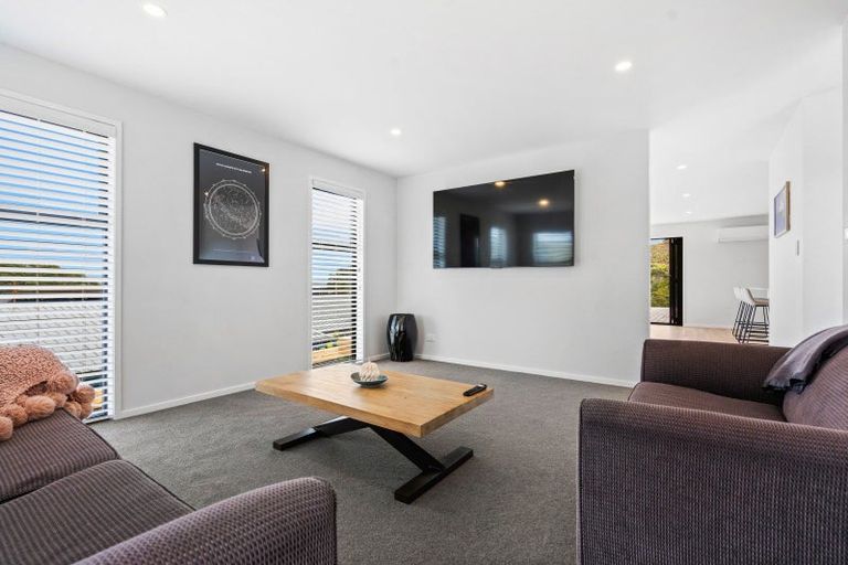 Photo of property in 11 Rihi Paea Rise, Ngunguru, 0173