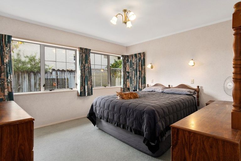 Photo of property in 384b Devonport Road, Tauranga South, Tauranga, 3112