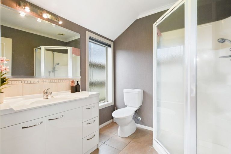 Photo of property in 1 Woburn Court, Rototuna North, Hamilton, 3210