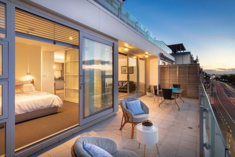 Photo of property in Latitude 41, 19/269 Wakefield Quay, Stepneyville, Nelson, 7010