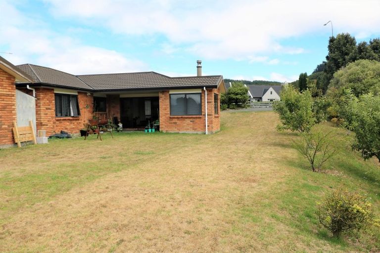 Photo of property in 70 Kirton Drive, Riverstone Terraces, Upper Hutt, 5018