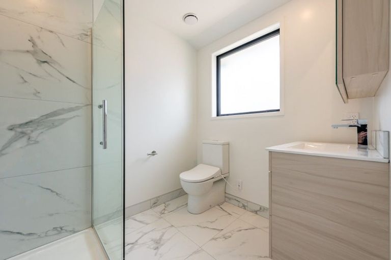 Photo of property in 8/29 Waiwhetu Road, Waiwhetu, Lower Hutt, 5010