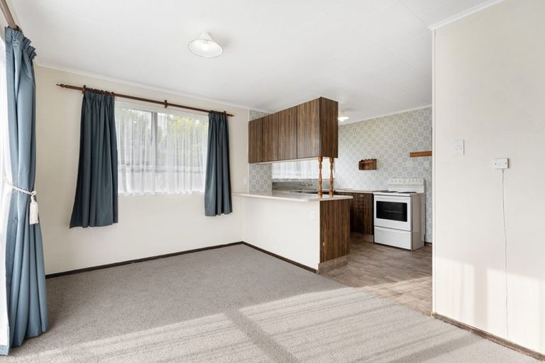 Photo of property in 8 Ashton Place, Highbury, Palmerston North, 4412
