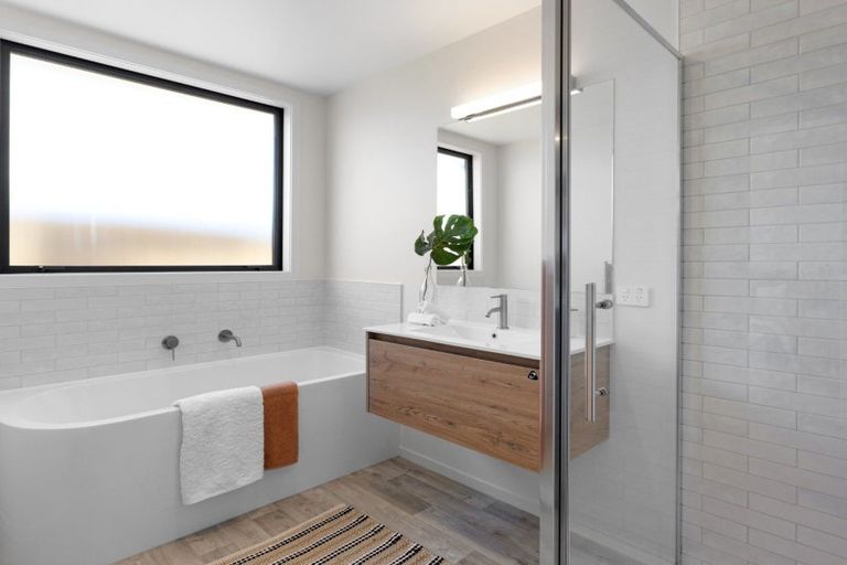 Photo of property in 271 Te Okuroa Drive, Papamoa, 3118