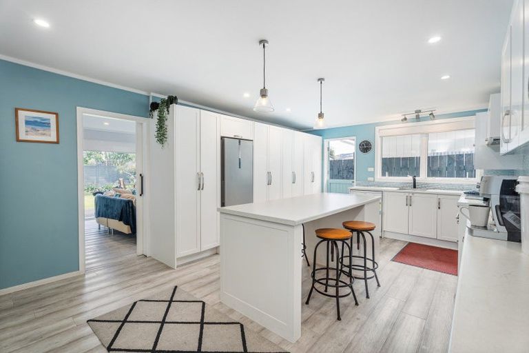 Photo of property in 137a Cook Drive, Whitianga, 3510