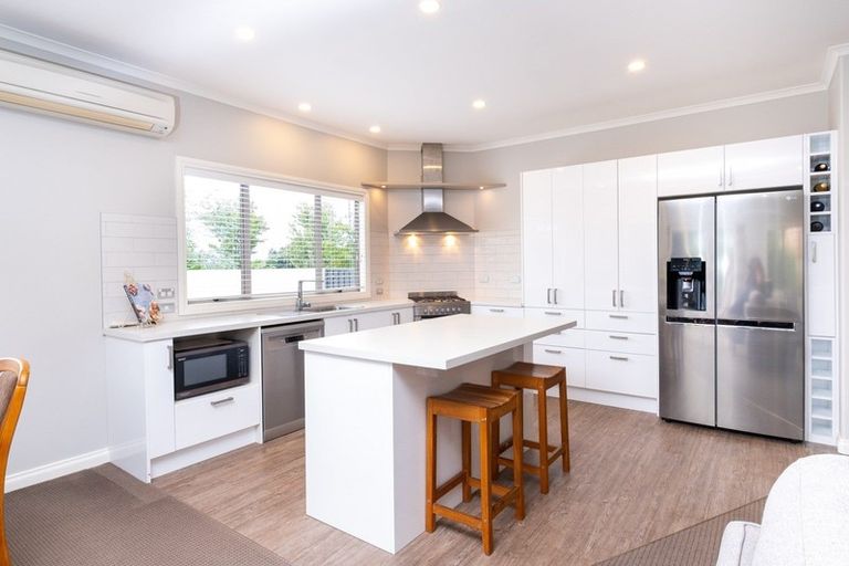 Photo of property in 4 Russell Robertson Drive, Havelock North, 4130