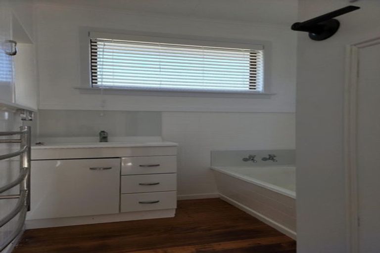 Photo of property in 28a Old Road South, Okato, 4335