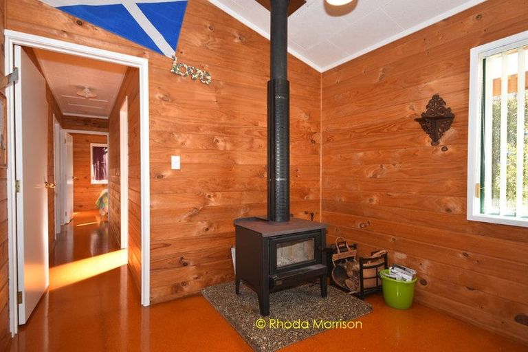 Photo of property in 19 Ngatoto Road, Tinopai, Matakohe, 0593