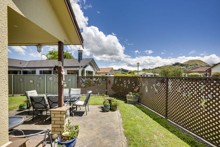 Photo of property in 17 Sloane Place, Taradale, Napier, 4112