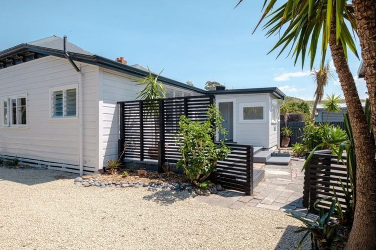 Photo of property in 6 Duke Street, Tamarau, Gisborne, 4010