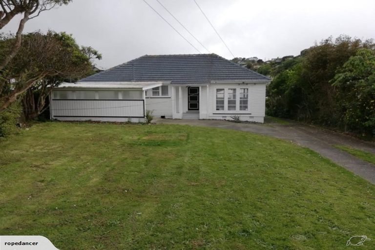 Photo of property in 16 Kipling Street, Johnsonville, Wellington, 6037