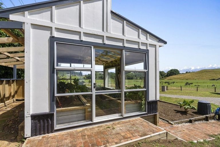 Photo of property in 1083 Tarata Road, Kaimata, Inglewood, 4387