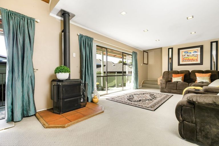 Photo of property in 16 Muirfield Street, Wattle Downs, Auckland, 2103