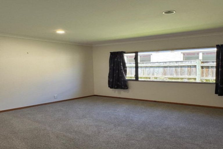 Photo of property in 8 Arataki Road, Havelock North, 4130