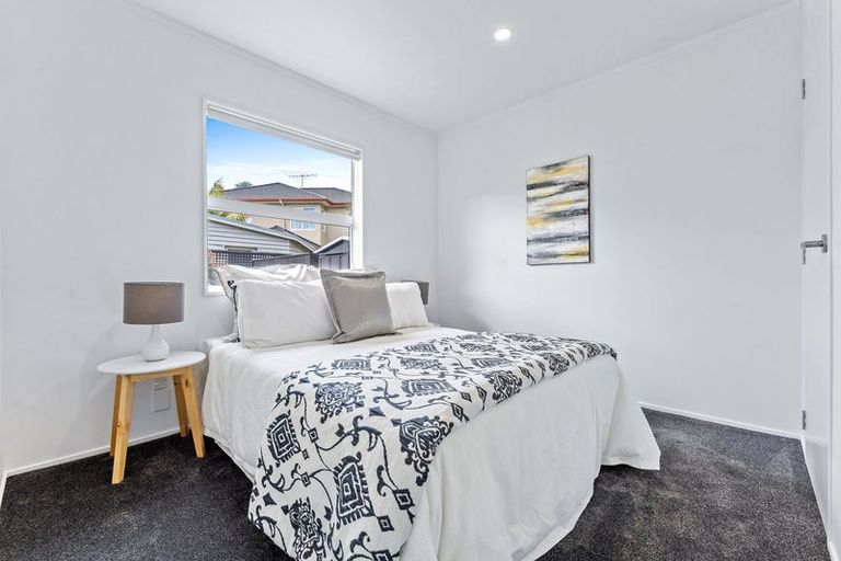 Photo of property in 2/7 Seine Road, Forrest Hill, Auckland, 0620