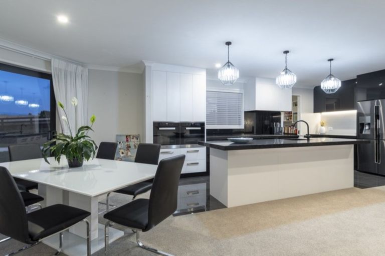 Photo of property in 25 Sarona Park Drive, Omanawa, Tauranga, 3171