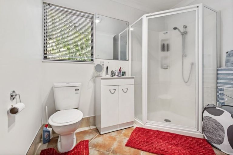 Photo of property in 2 Roseville Road, Gulf Harbour, Whangaparaoa, 0930