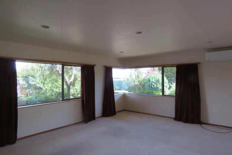 Photo of property in 17b Mangorei Road, Strandon, New Plymouth, 4312