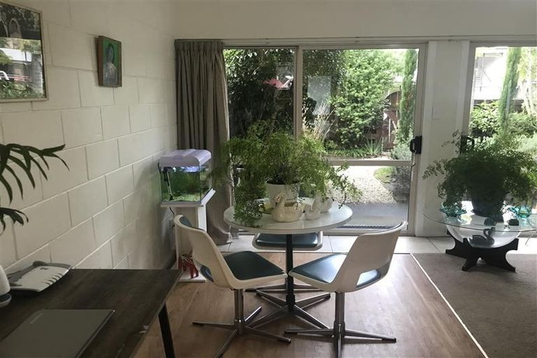 Photo of property in 3/1 Glen Road, Browns Bay, Auckland, 0630