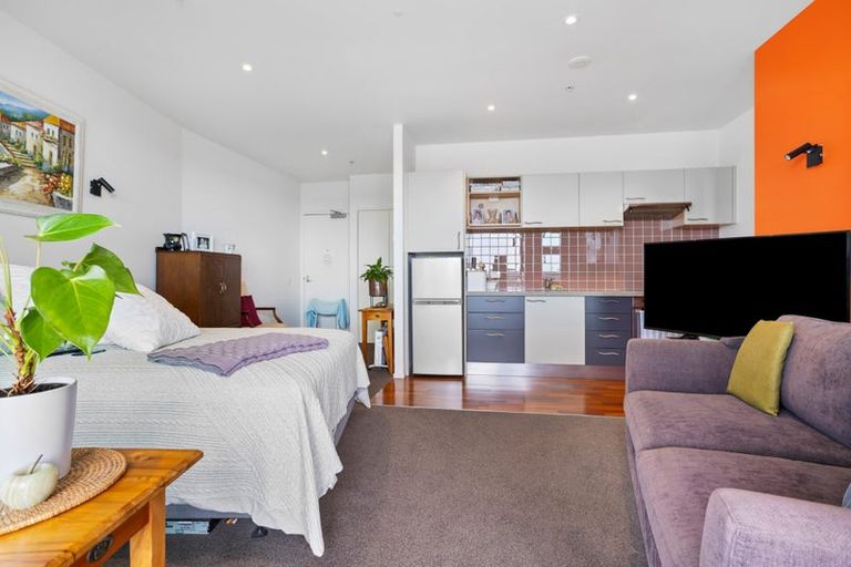 Photo of property in 812/11 Tamariki Avenue, Orewa, 0931
