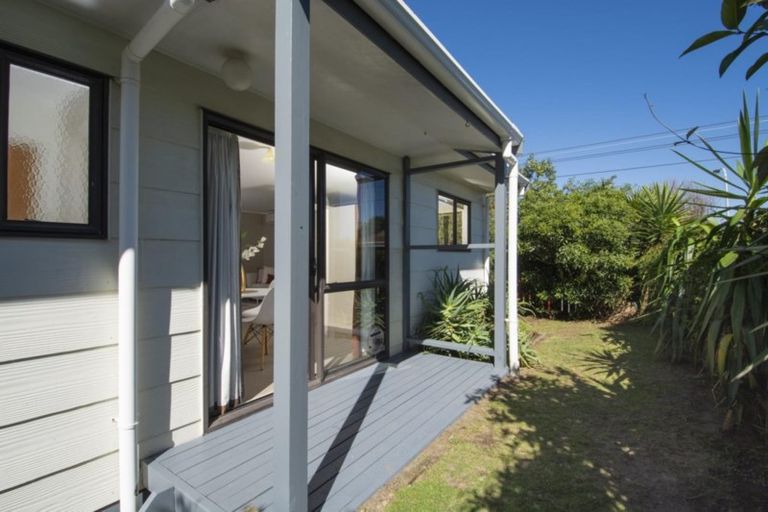Photo of property in 37a Simpson Road, Papamoa Beach, Papamoa, 3118