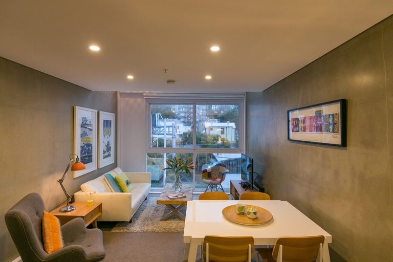 Photo of property in Canvas Apartments, 9/307 Willis Street, Te Aro, Wellington, 6011