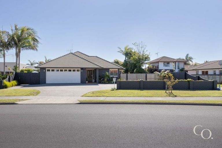 Photo of property in 42 Tuihana Drive, Papamoa Beach, Papamoa, 3118