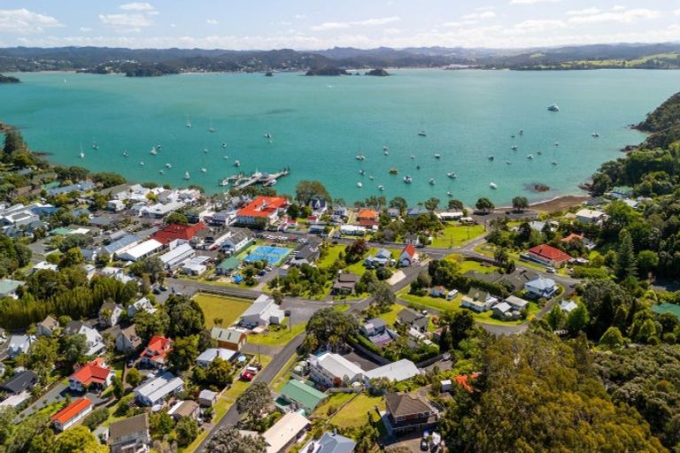 Photo of property in 2/7 Wellington Street, Russell, 0202