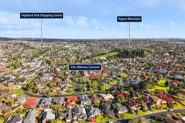 Photo of property in 33a Jillteresa Crescent, Half Moon Bay, Auckland, 2012