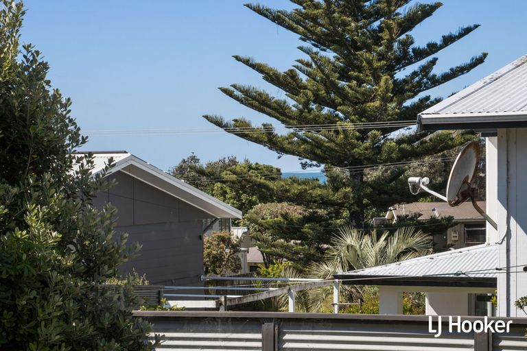 Photo of property in 25 Hanlen Avenue, Waihi Beach, 3611