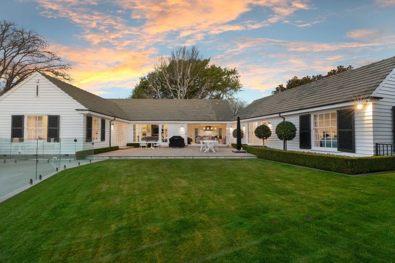 Photo of property in 48 Mcdougall Avenue, St Albans, Christchurch, 8014