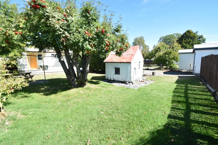 Photo of property in 140 Mackenzie Drive, Twizel, 7901