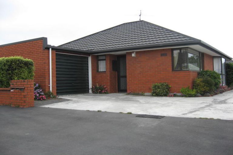 Photo of property in 1/11 Owens Terrace, Upper Riccarton, Christchurch, 8041