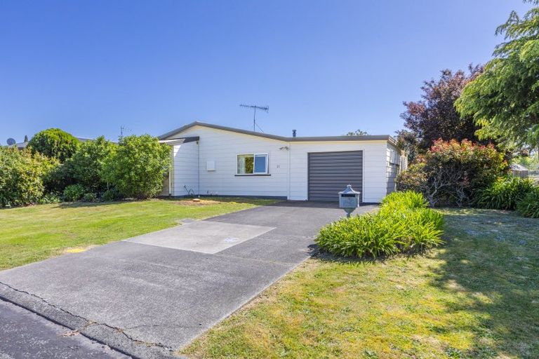Photo of property in 21 Abbot Avenue, Waipawa, 4210