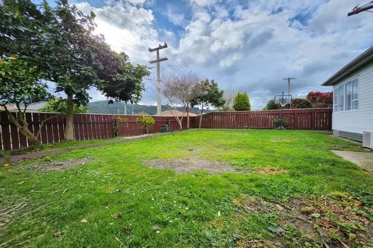 Photo of property in 17 Burcham Street, Taita, Lower Hutt, 5011