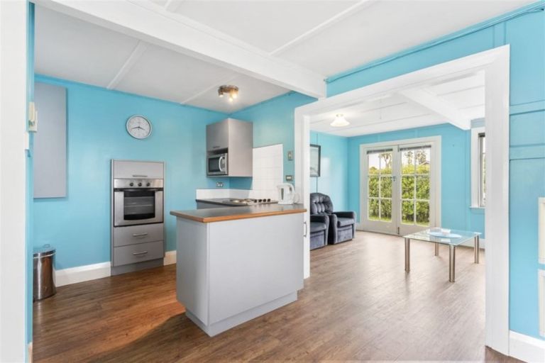 Photo of property in 7 Bridge Street, Waikuku Beach, 7473