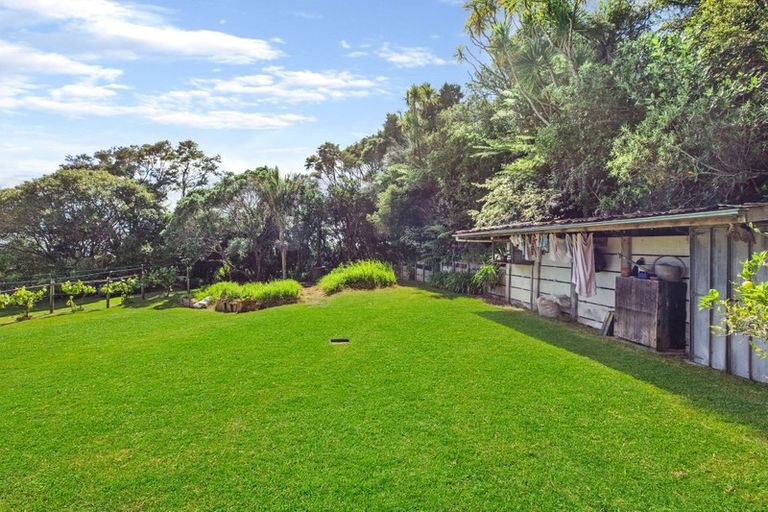 Photo of property in 764 West Coast Road, Oratia, Auckland, 0604