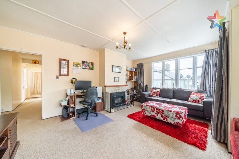 Photo of property in 93 Seddon Street, Naenae, Lower Hutt, 5011