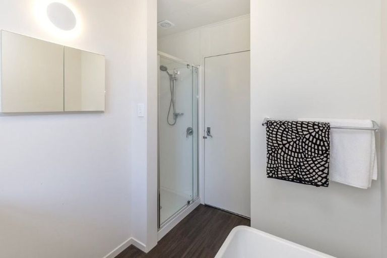 Photo of property in 11a Lombard Place, Avonhead, Christchurch, 8042
