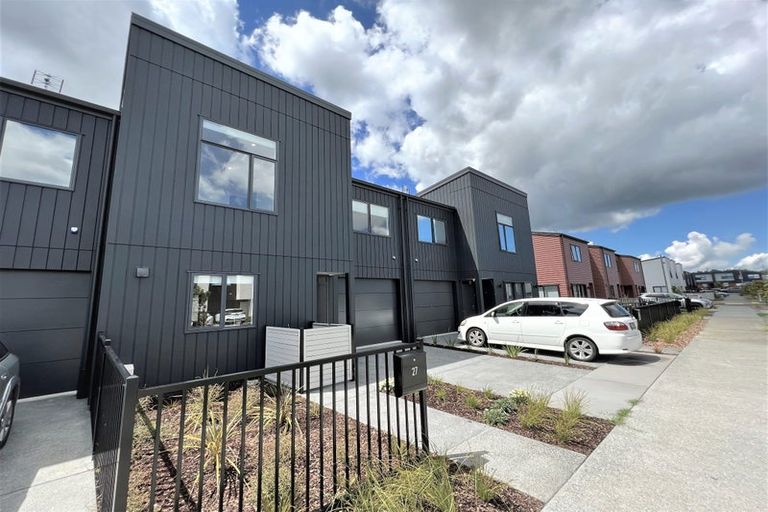 Photo of property in 27 Whimbrel Road, Flat Bush, Auckland, 2019